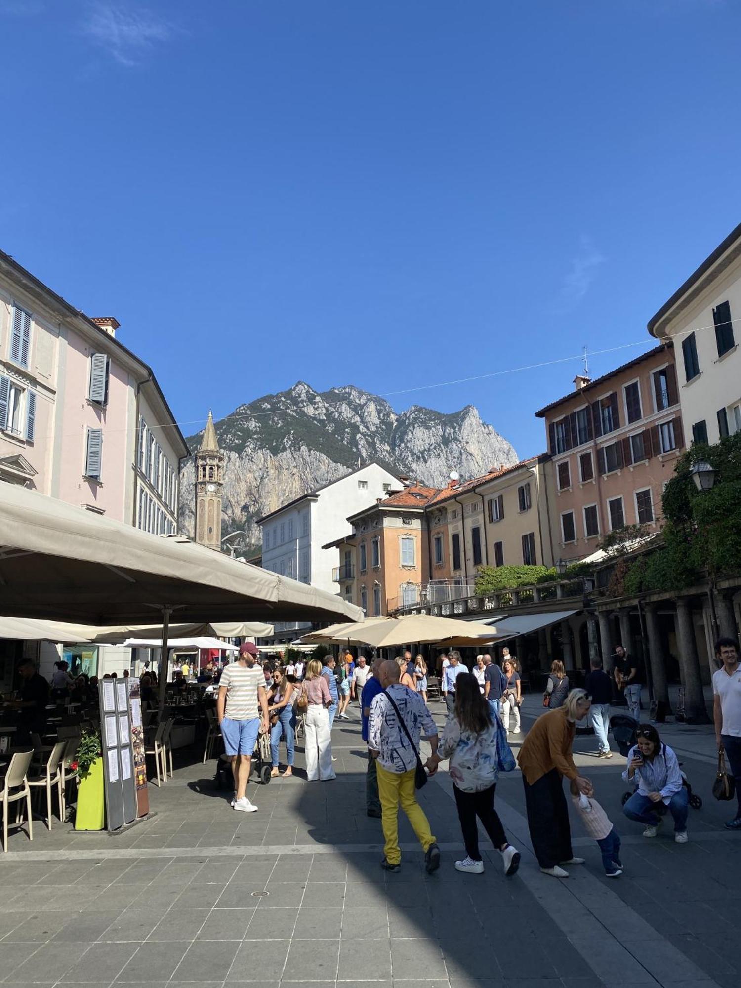 Lake Front Apartments, Lecco Bagian luar foto